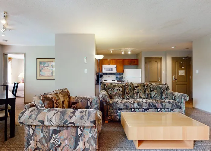 Town Plaza, Unit 256